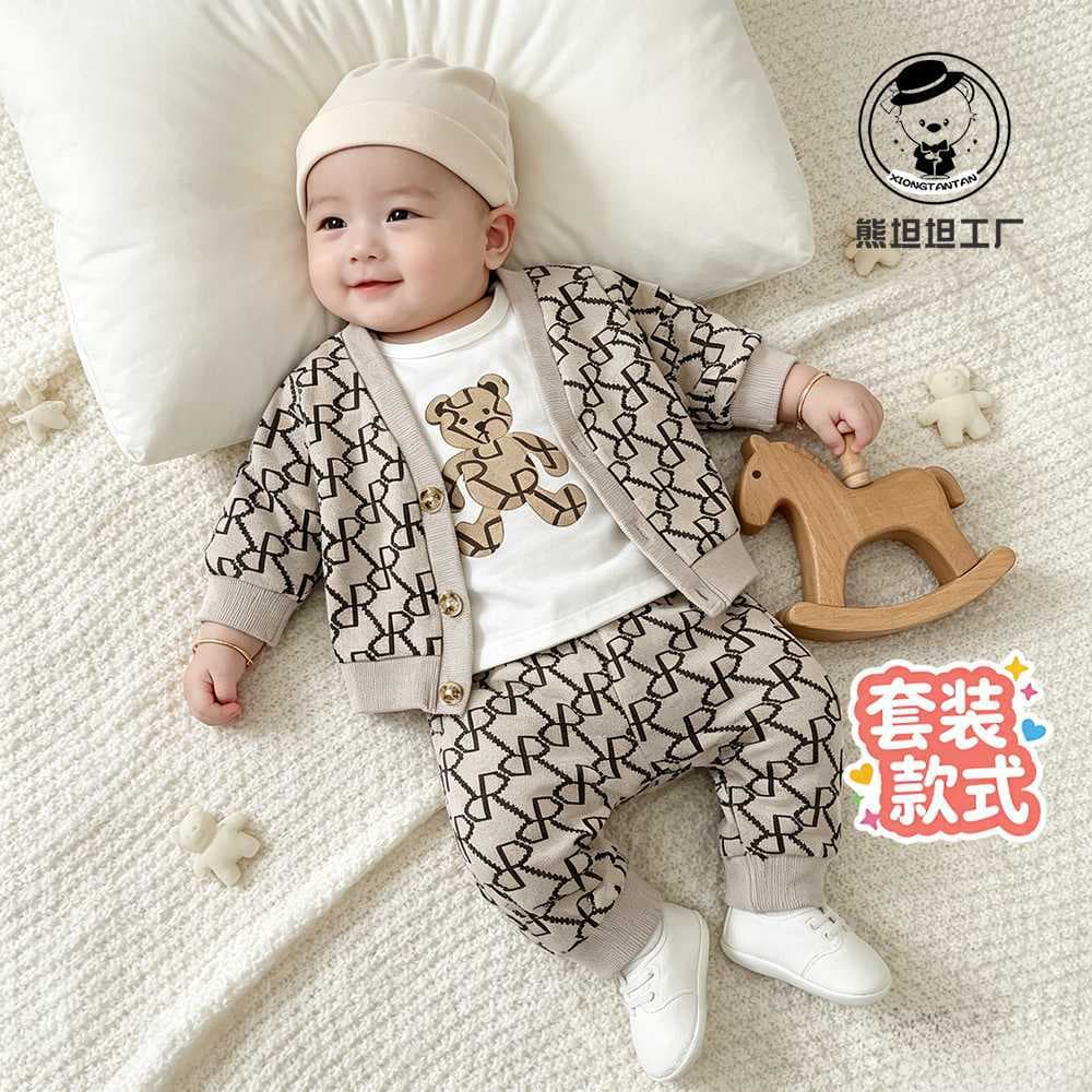 Baby outing clothes, baby spring and autumn clothes, boys and girls three-piece children's suits, spring, autumn and winter coats and pants, trendy