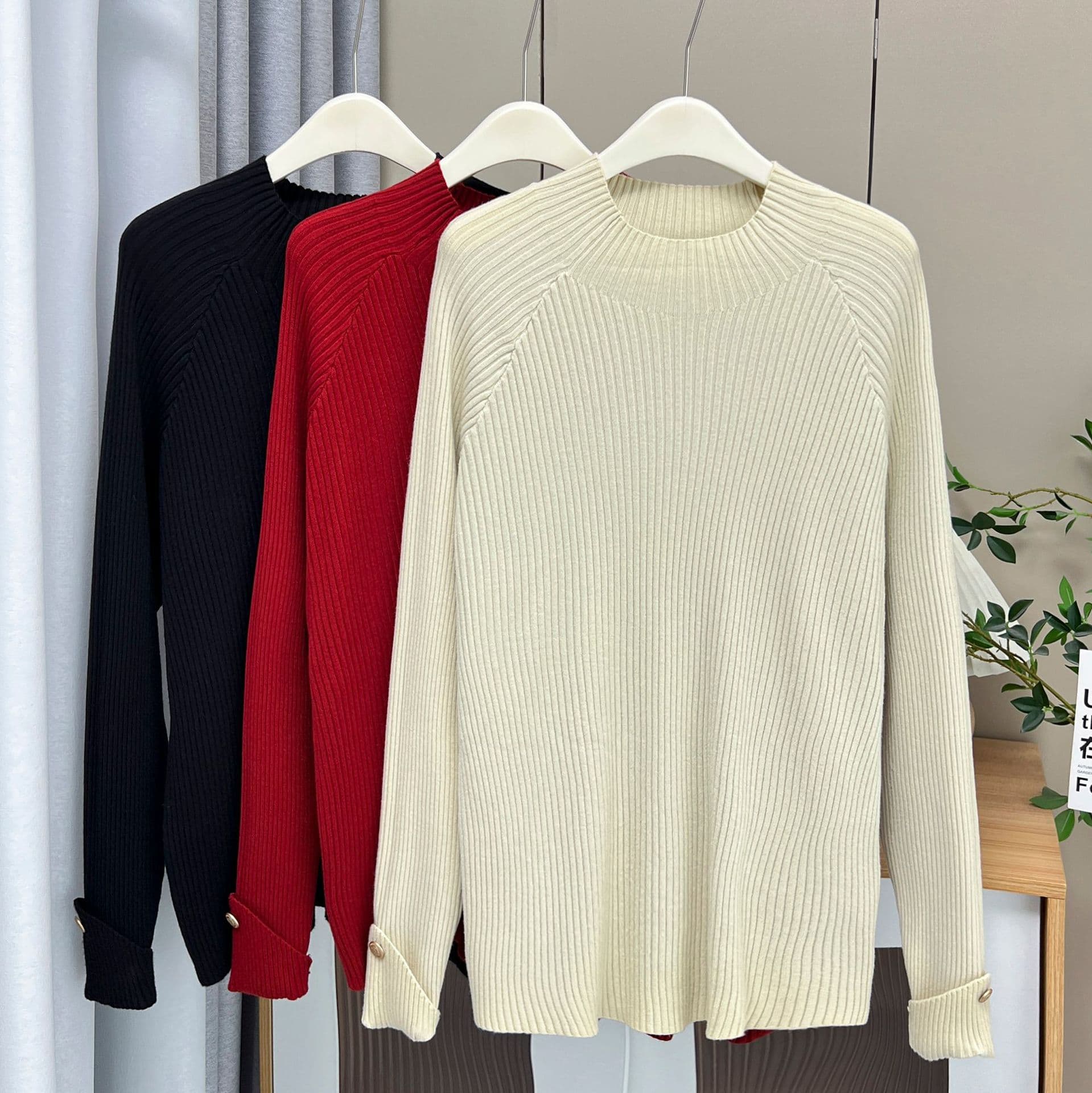 2024 Autumn/Winter New Plus Size Women's Knit Sweater with Cuff Button Design, 200 Jin Large Size Women's Sweater 5522