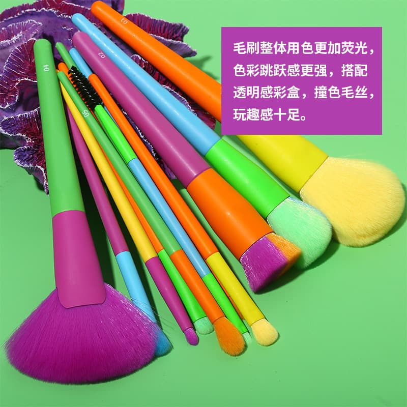 12-Piece High-Quality Wooden-Handle Watercolor Makeup Brush Set Assorted Candy Colors Artificial Fiber Brush Set for Beauty Tools