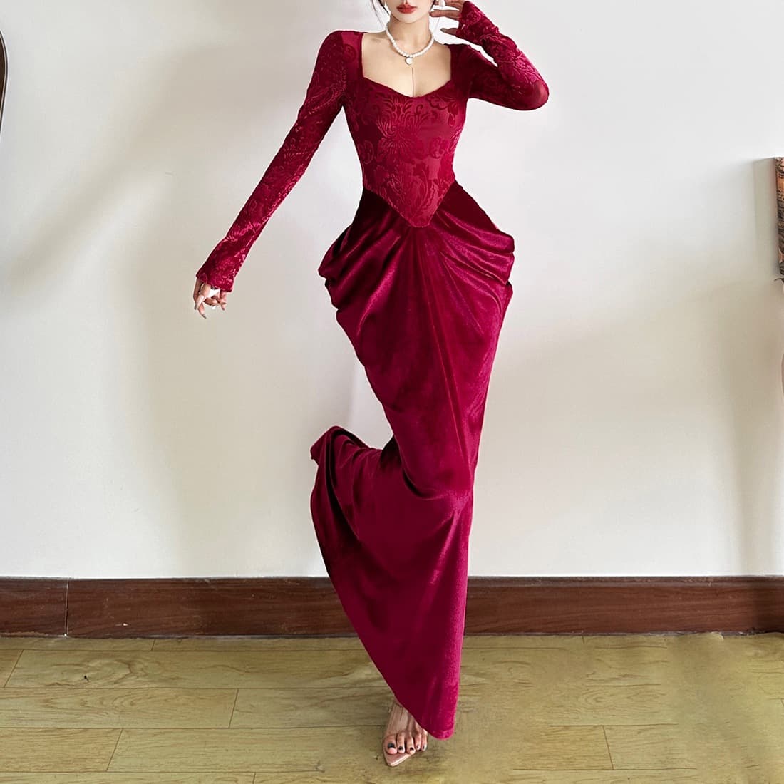 Cross-border 2024 European and American Style Autumn/Winter New Women's Solid Color Slim High-Waist Street Fashion Square Neck Long Sleeve Dress