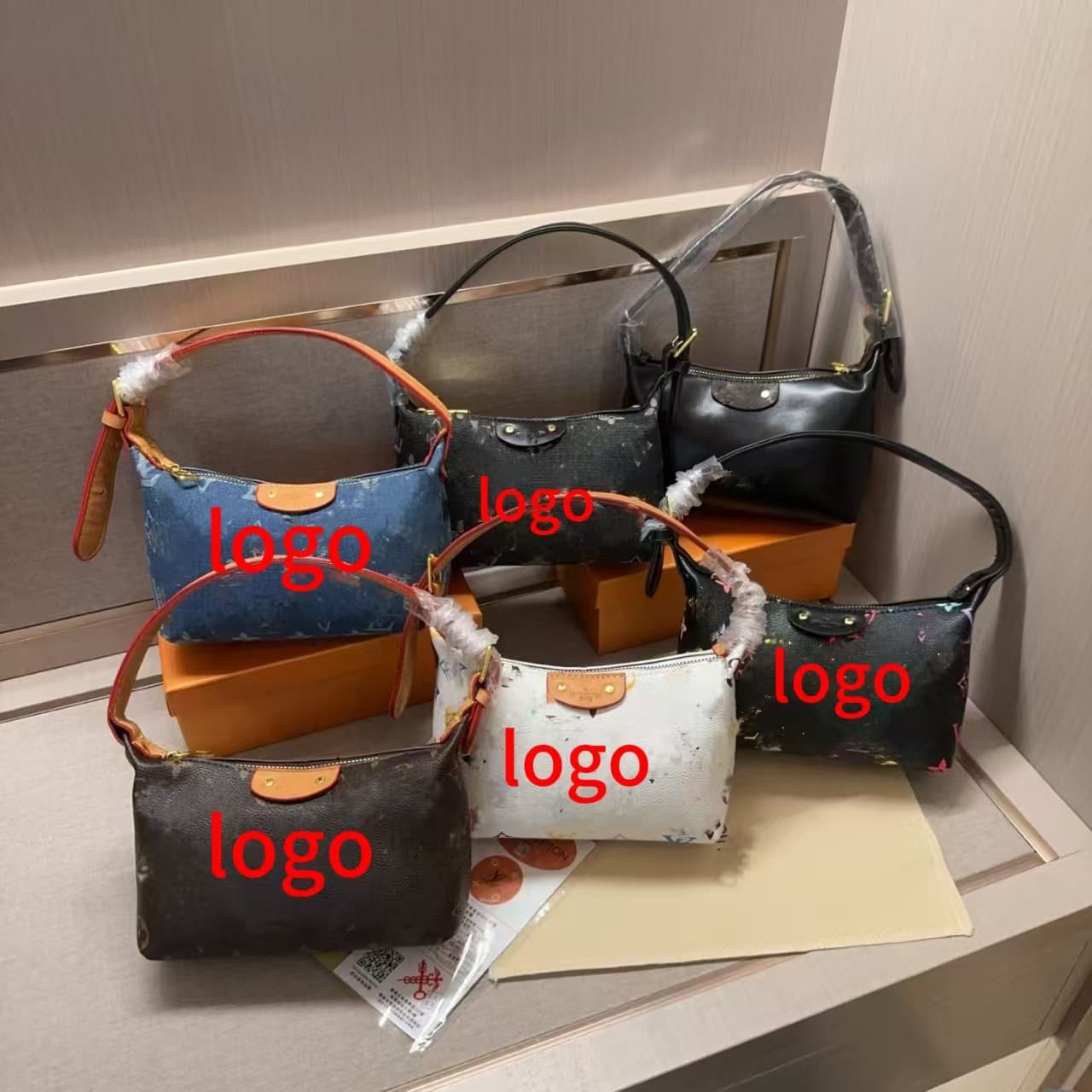 Donkey Cross-border Trade Hills Pochette Lunch Box Bag Underarm Bag Fashion Classic Versatile with Box Plastic Sealed Wholesale