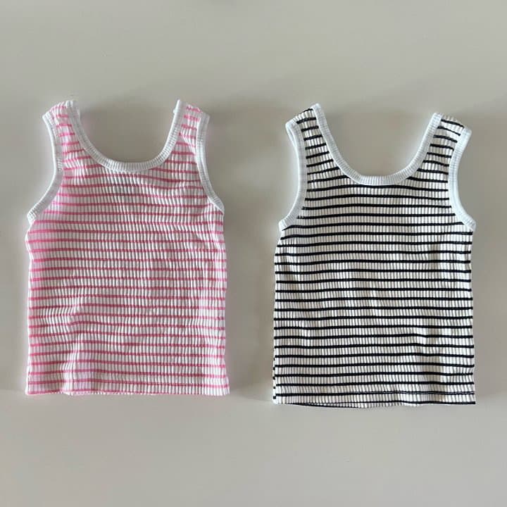 Summer 2026 New Products Girls Knitted Vest Striped Camisole Thin Sleeveless Top Small and Medium-sized Children's Fashionable Clothes