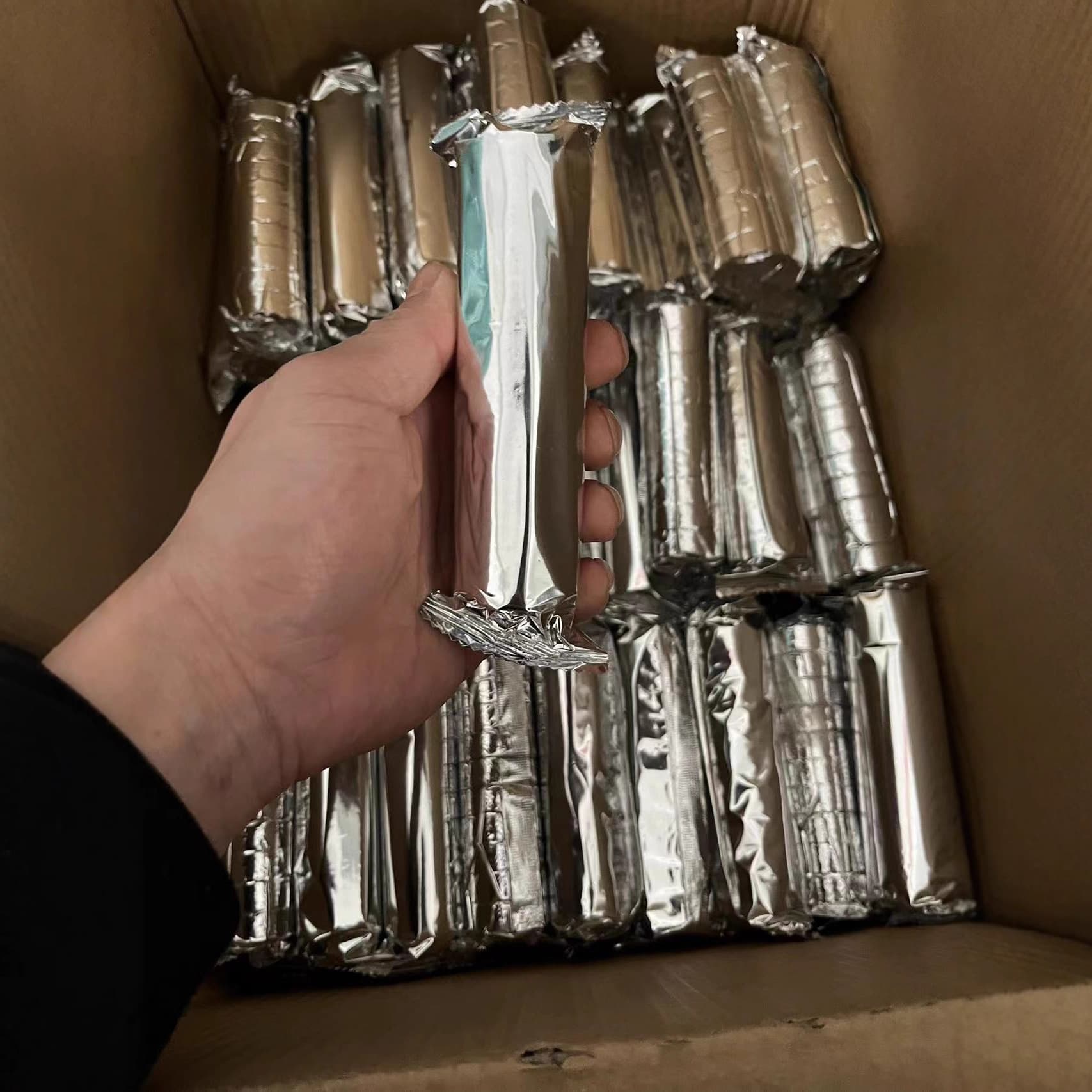 40mm in stock, factory wholesale BBQ charcoal, quick-burning charcoal, fruitwood charcoal, hookah charcoal, ignition charcoal for grills and surrounding areas; logo can be printed.