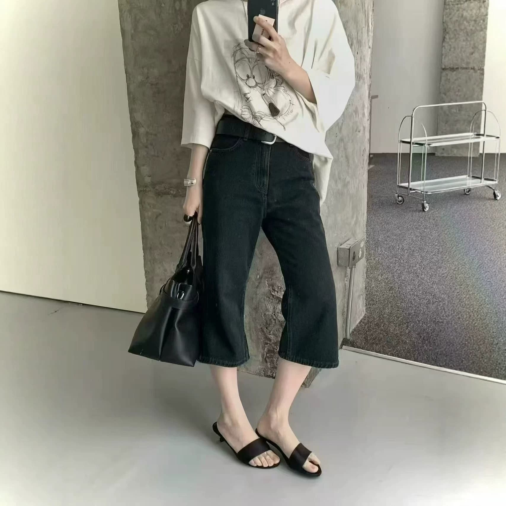 Fan Siyu Korean style Millennial style slightly flared cropped pants for women summer retro slim six-point jeans medium pants
