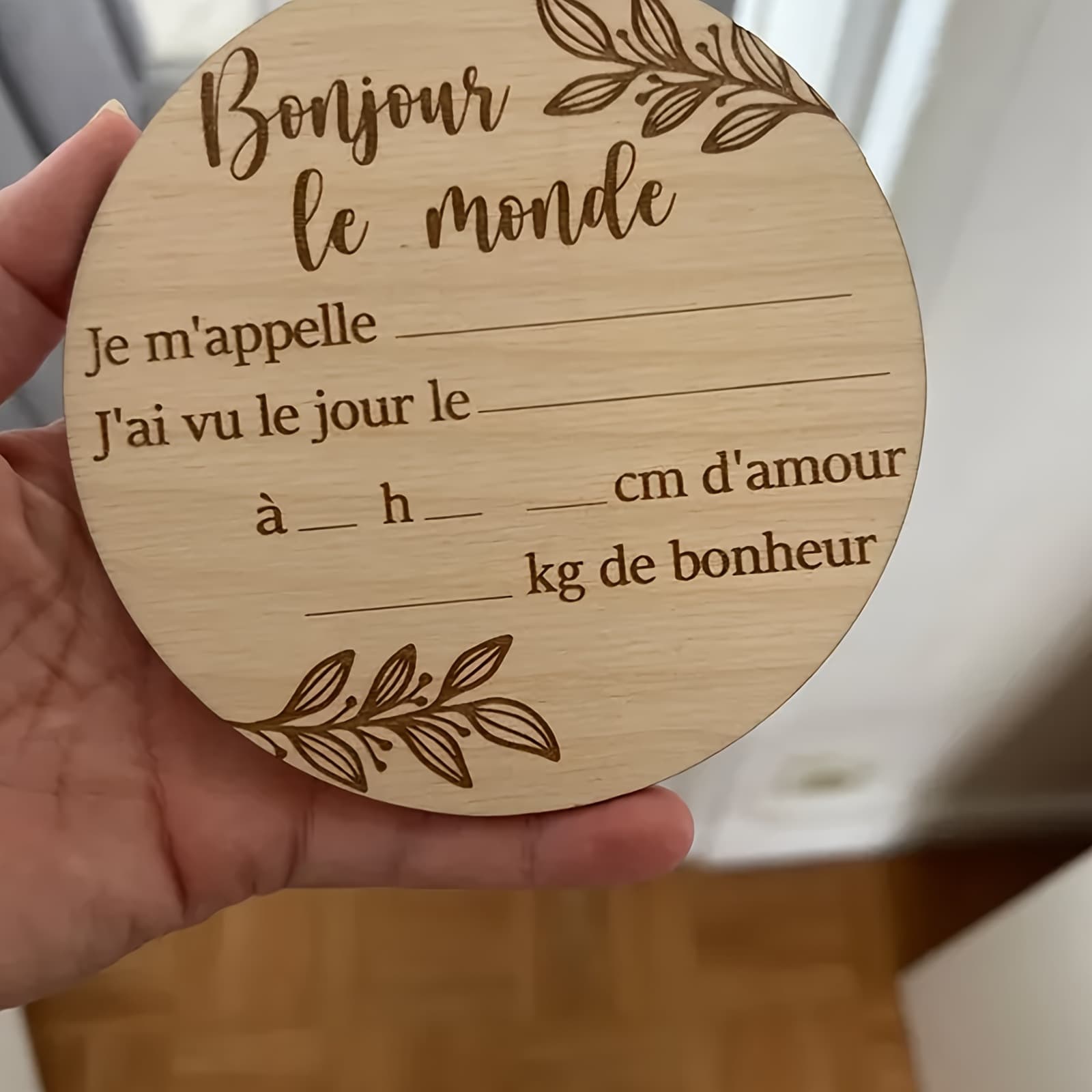 2D Wooden French Hello World Baby Memorial Plaque Wooden Hand-Writable Birth Information Sign Nursery Room Decoration