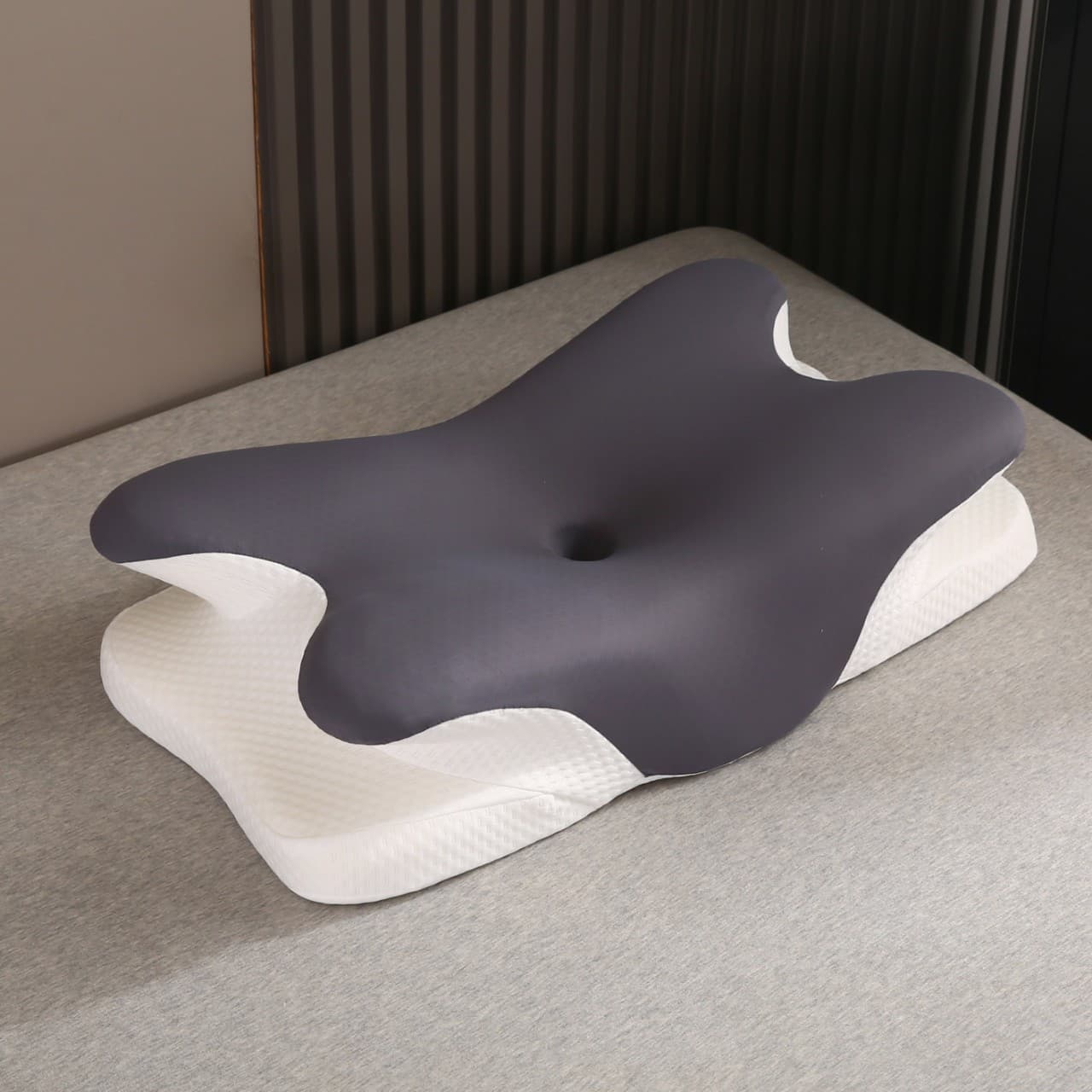 Cross-border popular memory foam butterfly-shaped pillow, breathable cervical vertebra protection special-shaped pillow, zero pressure slow rebound butterfly-shaped memory pillow