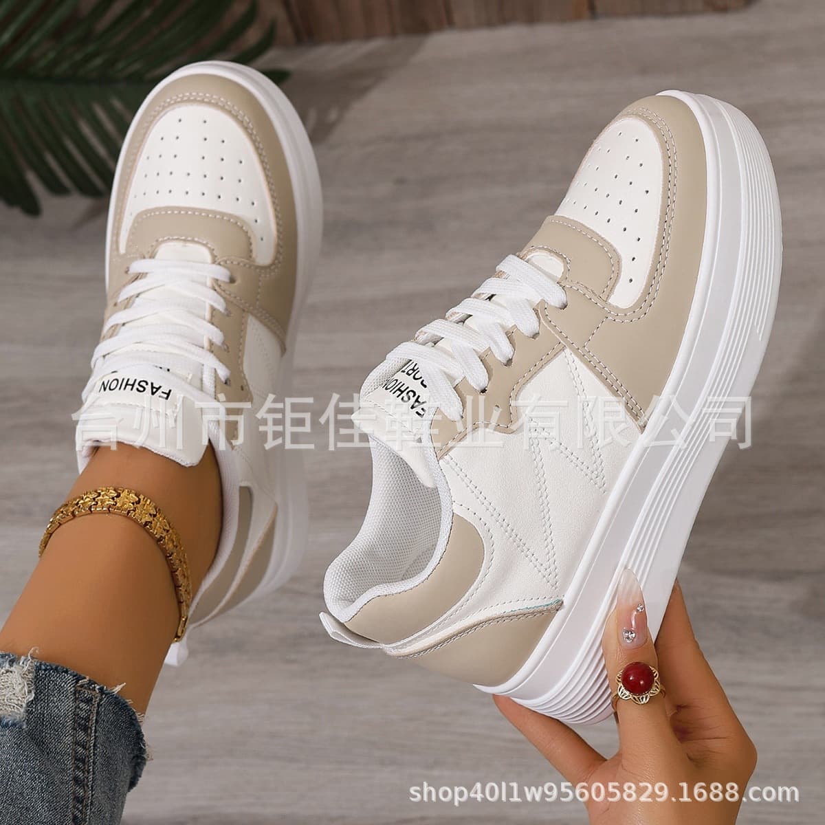 2025 Spring White Sneakers New Korean Style Ins for Female Students, Thick Sole Heightening Sports Board Shoes Casual White Shoes