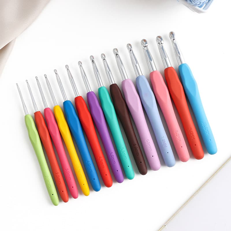 Fine Polished Soft Handle Aluminum Crochet Hook Candy Color Soft Handle Crochet Hook Multi-Specification Set Single Head Crochet Hook
