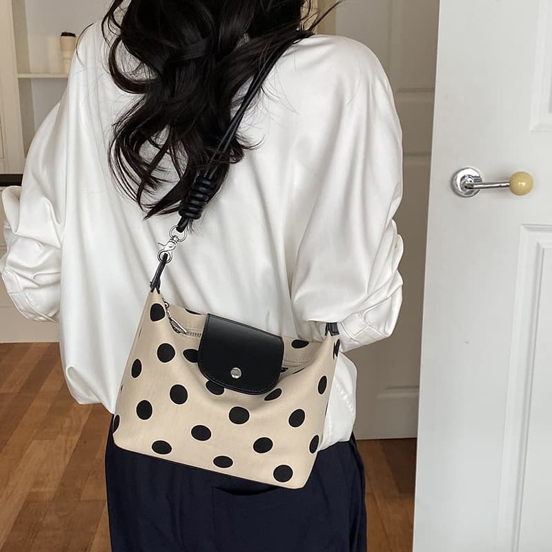 New Korean style black and white polka dot cross-border internet celebrity tote bag single shoulder crossbody bag versatile personalized trendy large capacity bag