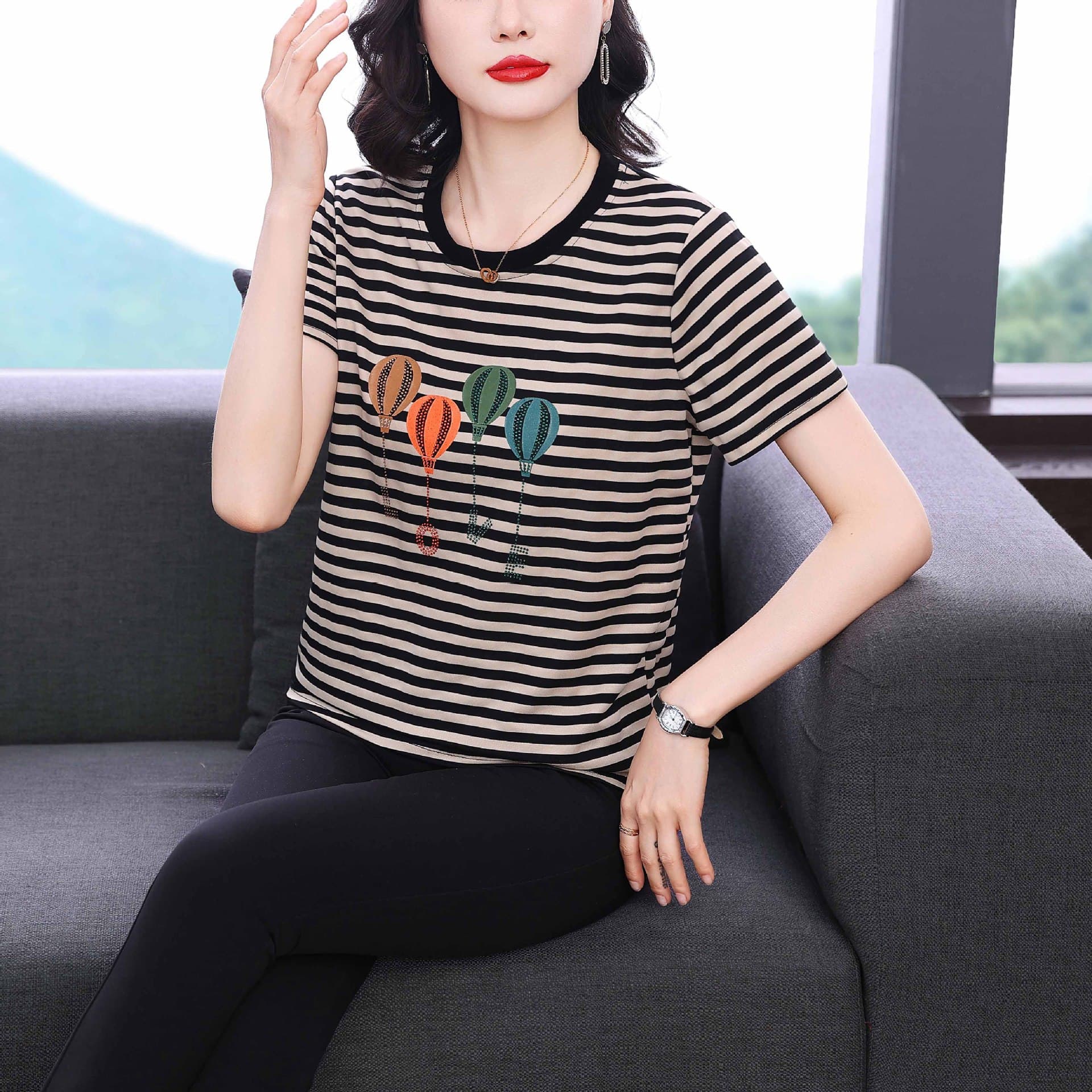 Striped T-shirt Women's Short Sleeve Women's 2026 Summer New Hot Diamond Loose Casual Cotton Round Neck Top Trendy Small Shirt
