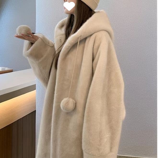 2025 Hooded Thick Witch Long Coat Mink Fur Coat Fur One-Piece Fur Halloween Cream White