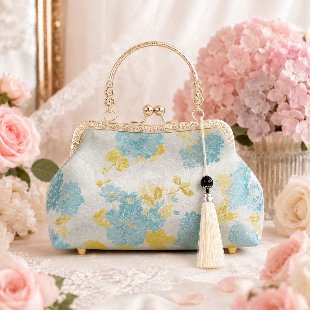 Dinner bag, new Chinese-style cheongsam bag, clip-mouth bag, live-stream women's bag, cross-border bag, runway bag