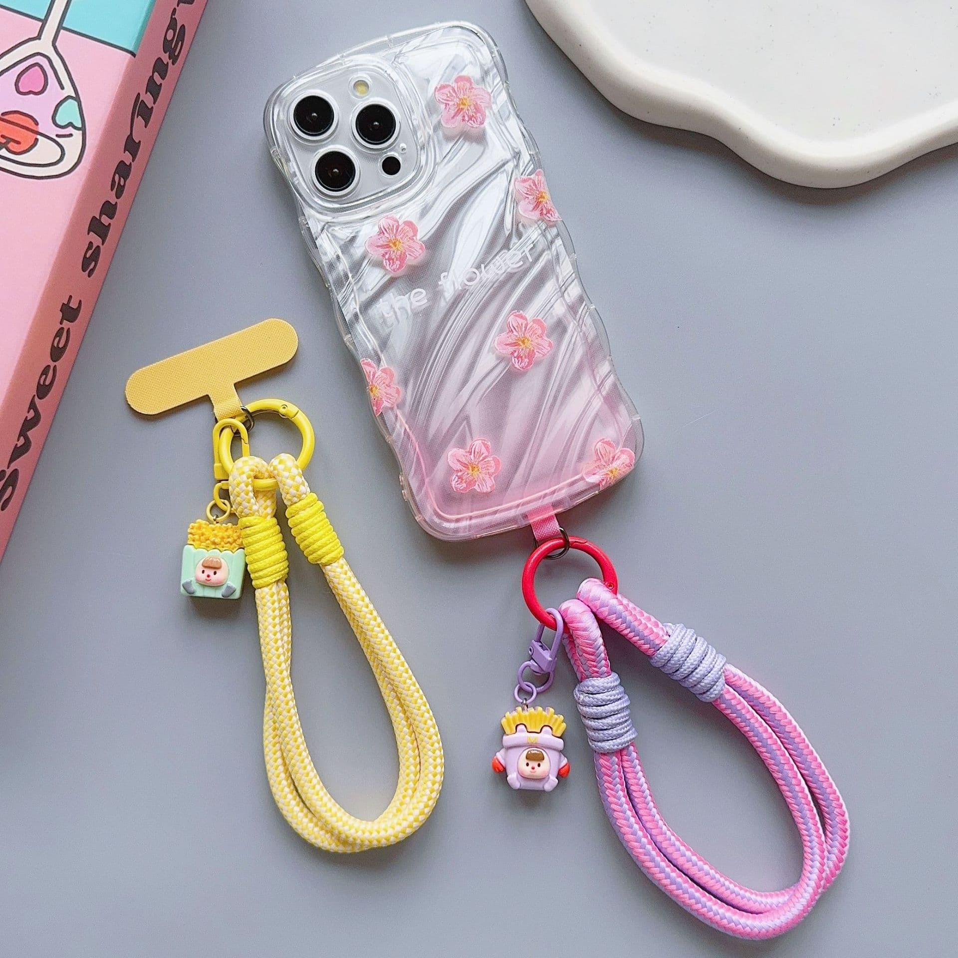 Suitable for new creative cartoon phone cases, universal and versatile thick short rope hand chain for dolls, cards, and anti-loss rope