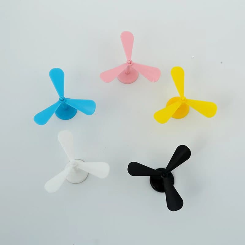 Electric car helmet bamboo dragonfly motorcycle helmet suction cup rotating windmill cute small fan children's toy decoration