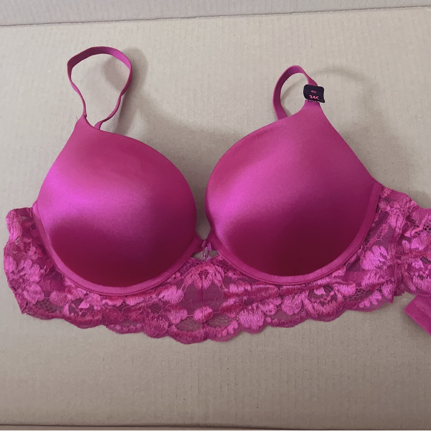 Smooth Summer Versatile Thin Upper Thick Lower 2.5-3cm Push-Up Lace Trim Bra