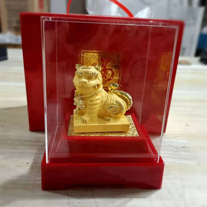 Manufacturer wholesale velvet sand gold, Golden Tiger Lord ornaments, resin Lucky Twelve Zodiac Signs 4S store Huwei General in stock