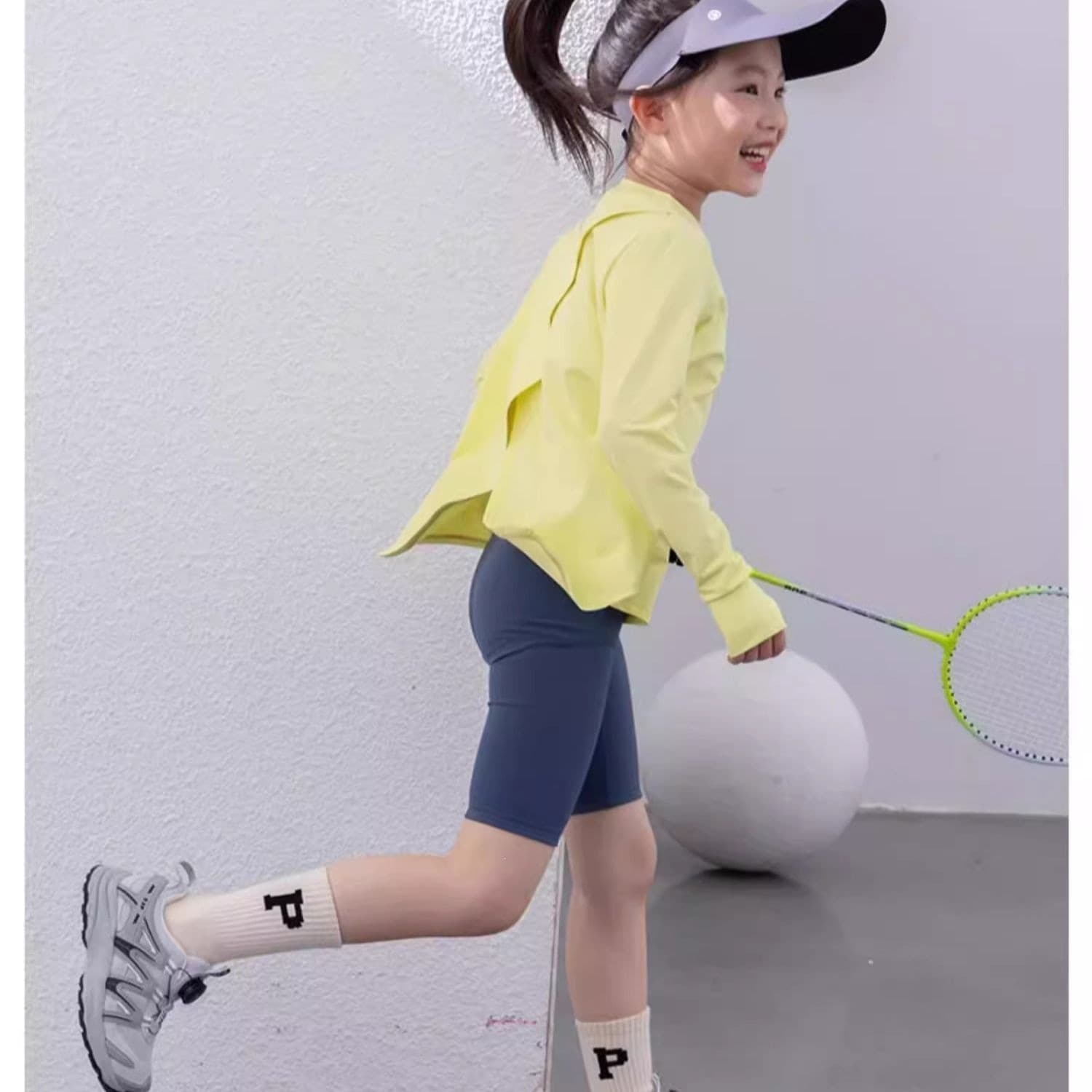 Girls' Sun Protection Jacket 2026 Summer New Arrival, Thin and Breathable for Older Children, Loose Long-Sleeve Sports Cover-Up
