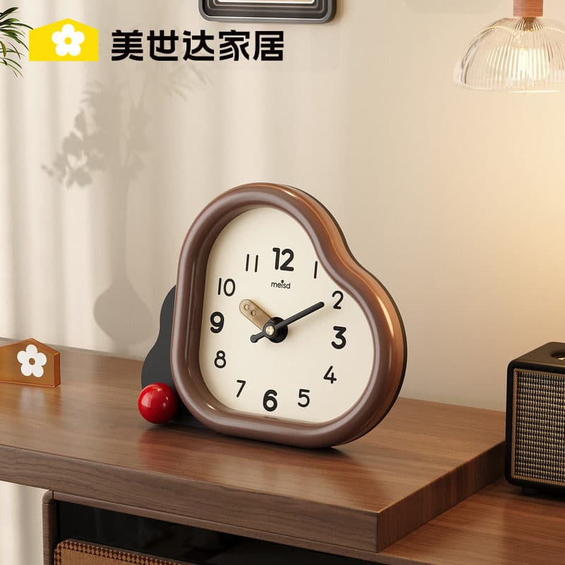 Meishida Retro Creative Desktop Clock Ornament, Entryway Display-Style Heart-Shaped Decorative Clock, Living Room Tabletop Clock