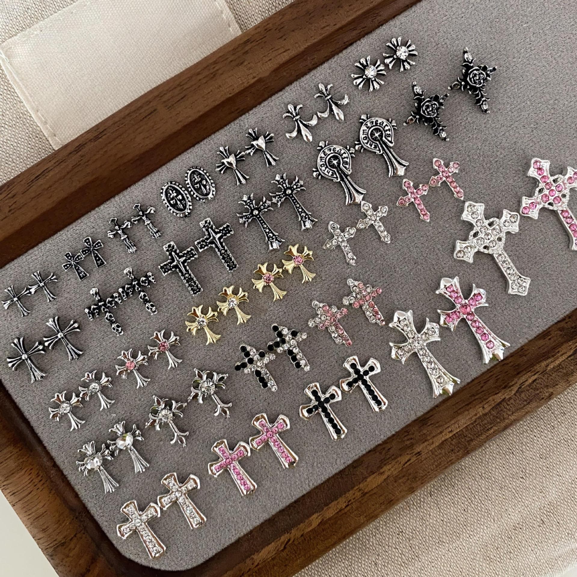 Gothic Retro Black Pink Diamond Metal Nail Art Accessories Cross Nail Decorations Wholesale