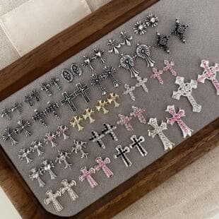 Gothic Retro Black Pink Diamond Metal Nail Art Charms, Cross Pendant Press-On Nail Decorations, Wholesale Accessories