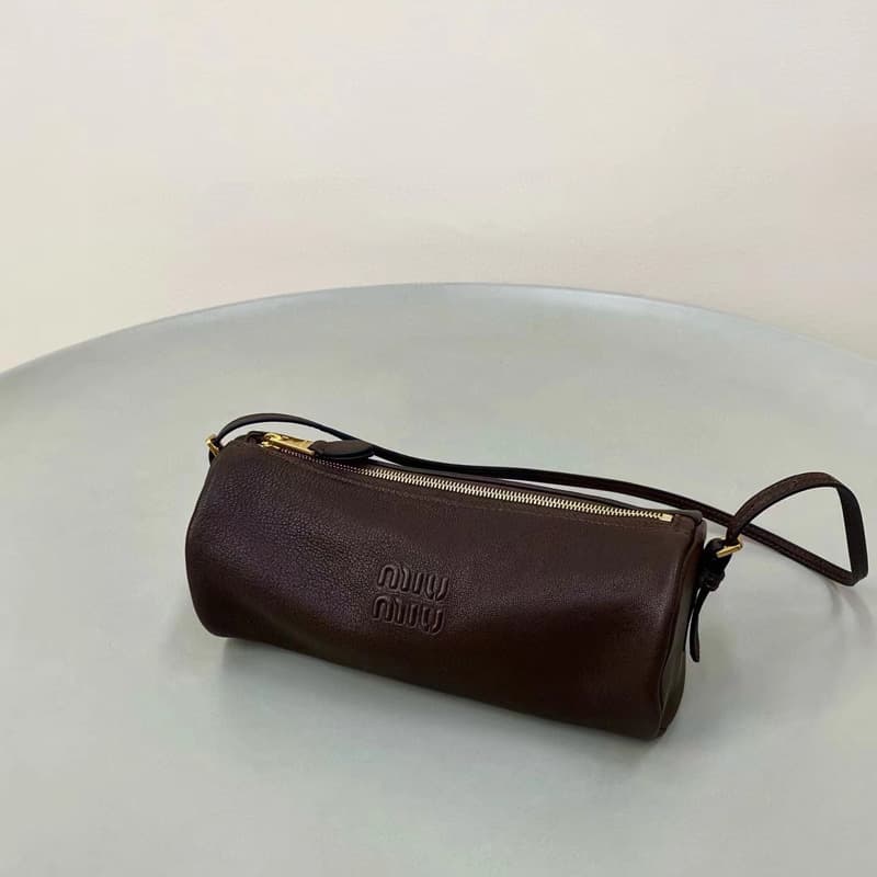 MIU New Handheld Pen Case Bag Vintage Simple Shoulder Lightweight Pencil Pouch Fashion Versatile Underarm Women's Bag Trendy