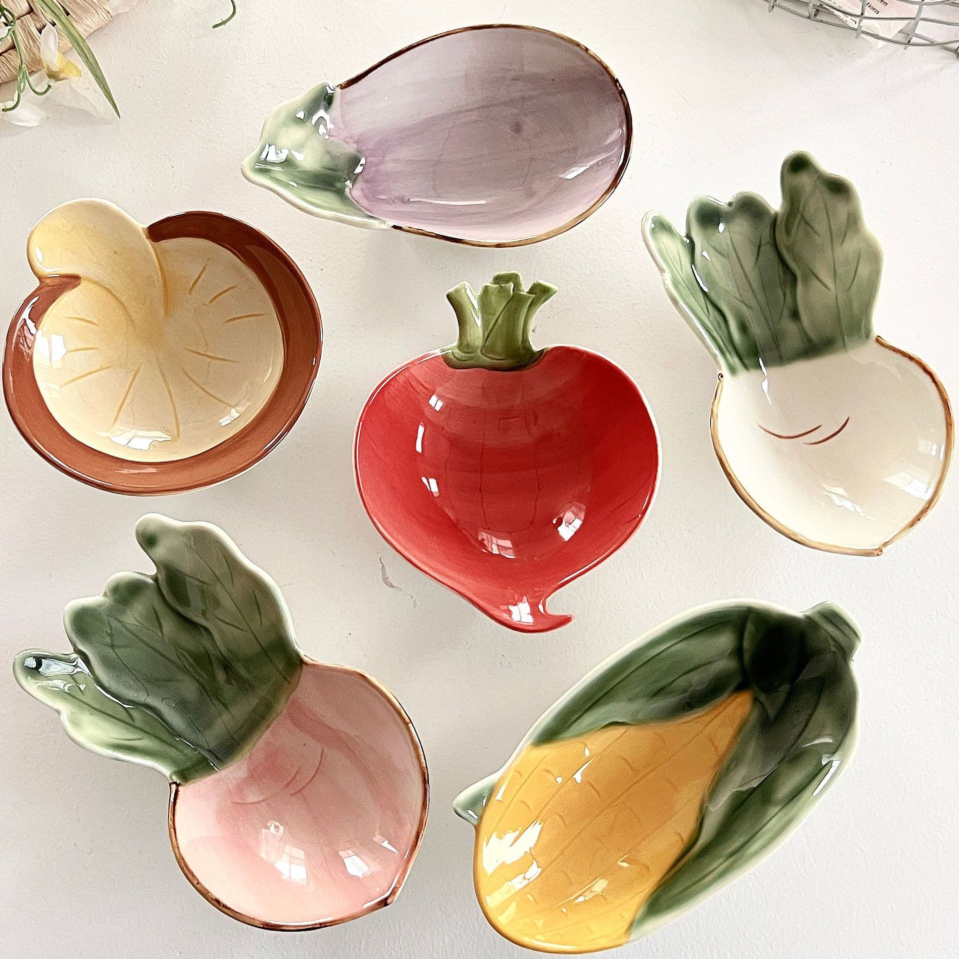 Cute Vegetable-Shaped Bowl Ceramic Snack Plate Household Side Dish Bowl Restaurant Fruit Salad Bowl Dessert Creative Plate