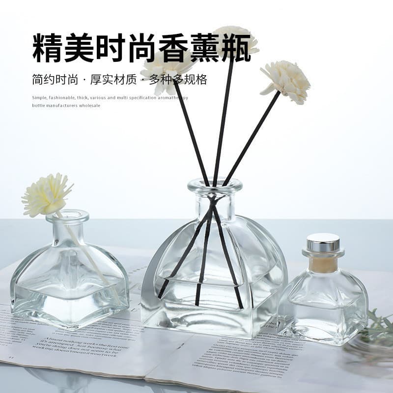 Wholesale Mongolian Yurt Aromatherapy Bottle Reed Diffuser Car Home Hotel Aromatherapy Bottle Essential Oil Bottle Transparent
