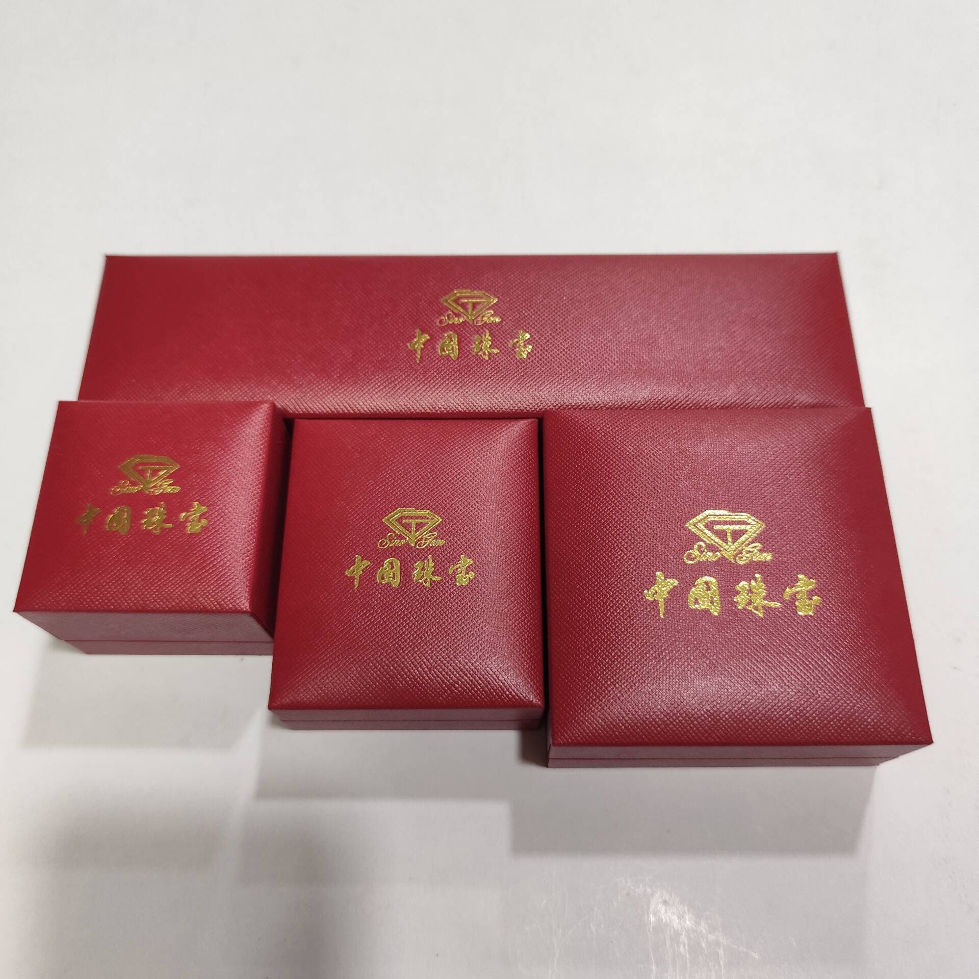 Right angle, straight edge jewelry box, major brands, Chinese gold, Chinese jewelry, Chinese gold building, Yuanyang gold building