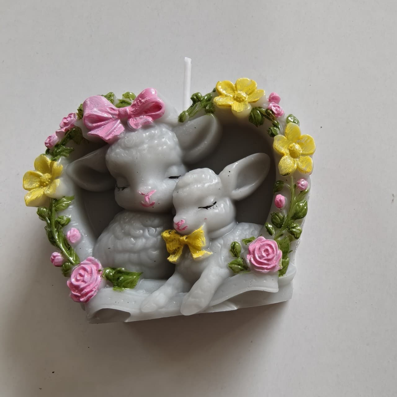 Factory Direct Mother's Day Embossed Flower Ewe and Lamb Scented Candle Home Decoration Birthday Cake Candle