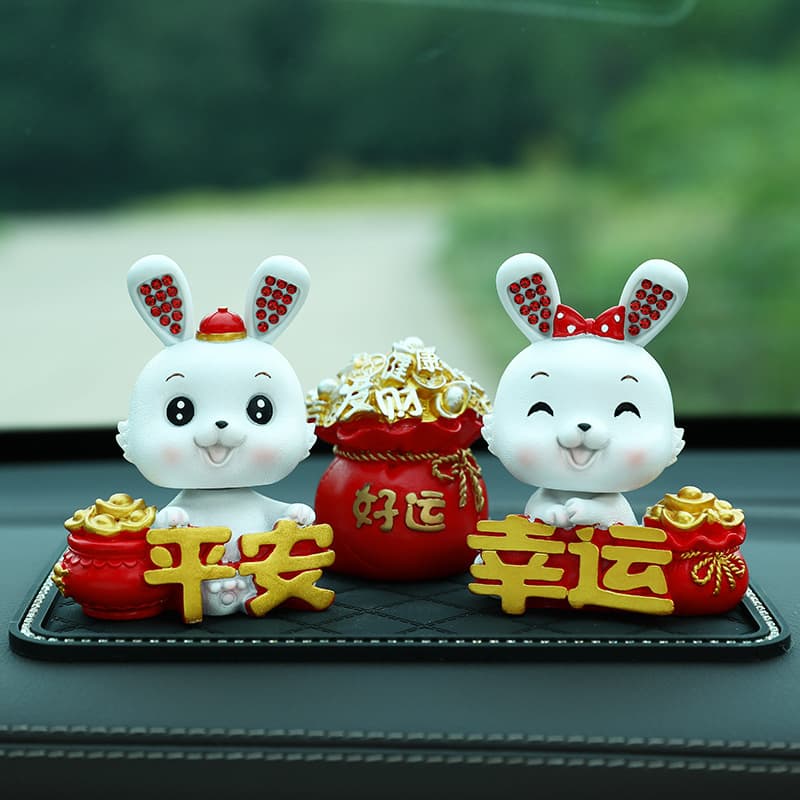 Little Rabbit Car Ornaments, Car Dashboard Decoration Items, Gift Rabbit Figurines, Dashboard Toys