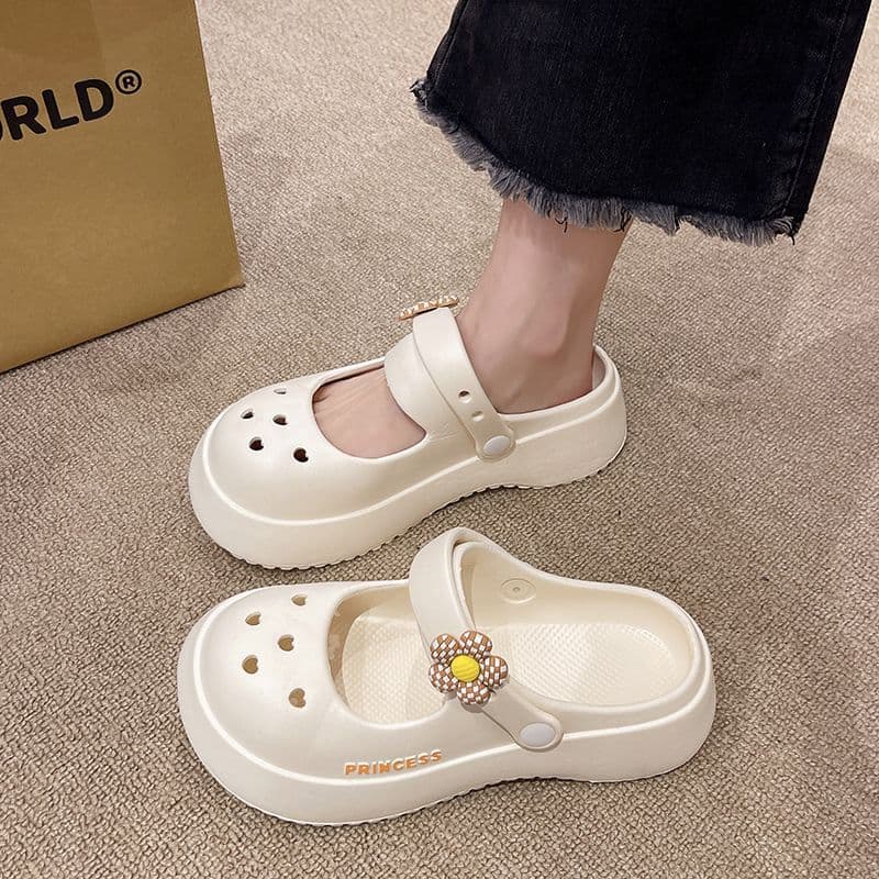 Thick Sole Cute Croc-Style Sandals, Non-Slip & Waterproof, Parent-Child Matching, Indoor Slippers for Kids and Adults, Closed-Toe Design