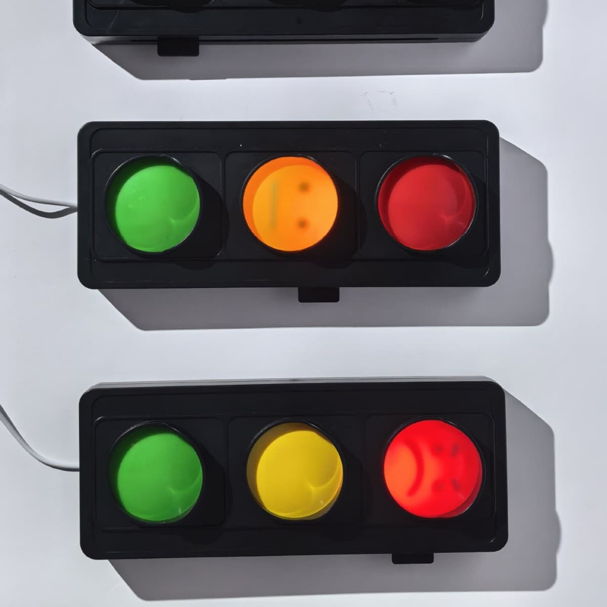 Cross-Border New Product: Social Signal Light - Social Traffic Light Signal
