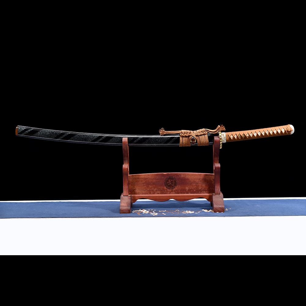 Hejiu Longquan Sword, a high-end craftsmanship mirror samurai sword, has not yet been sharpened.
