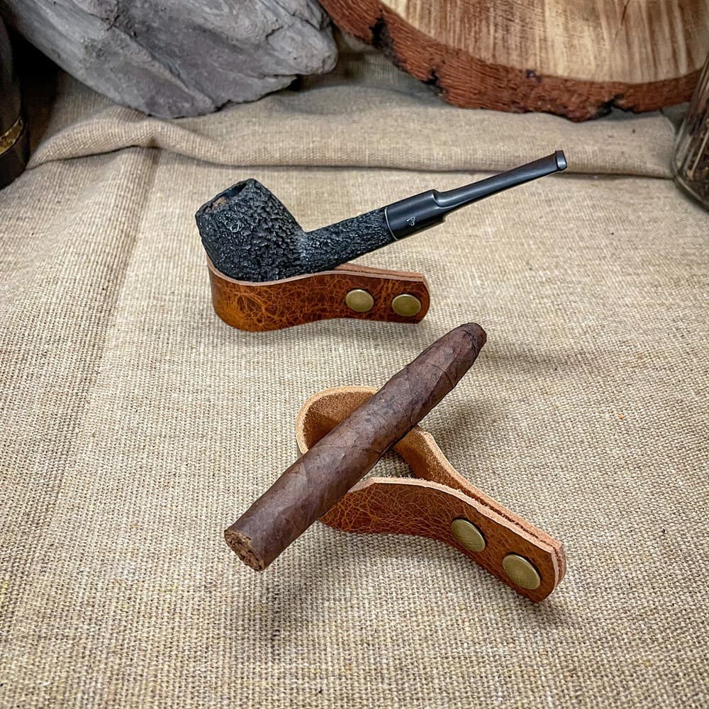 Cross-border Hot Seller Leather Pipe Stand, Personalized Leather Pipe Holder, Unique Portable Pipe Rest
