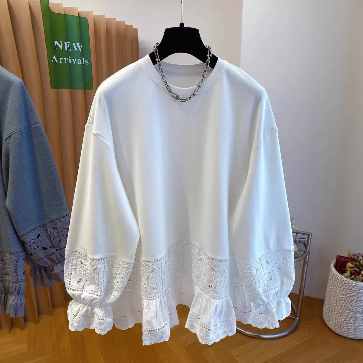 Cross-border extra large size 240 pounds solid color T-shirt women's long-sleeved German velvet 2026 new lace splicing bottoming shirt top