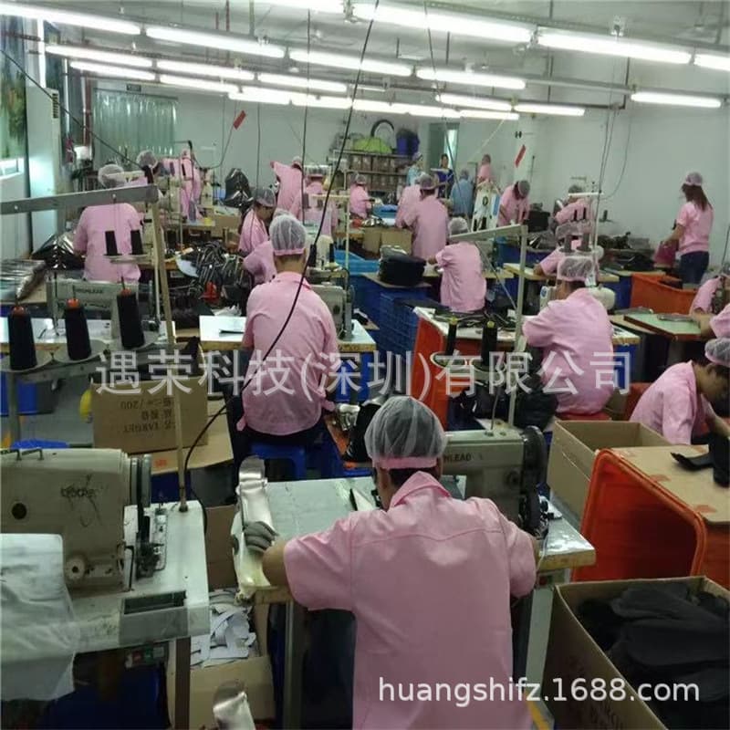 Contract services for Christmas toys, clothing, handbags, luggage cutting and sewing, handmade holiday decorations, textile processing, and packaging.