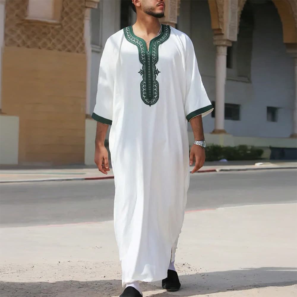 New Men's Loose Robe Luxury Embroidered Long-Sleeve Traditional Men's Robe