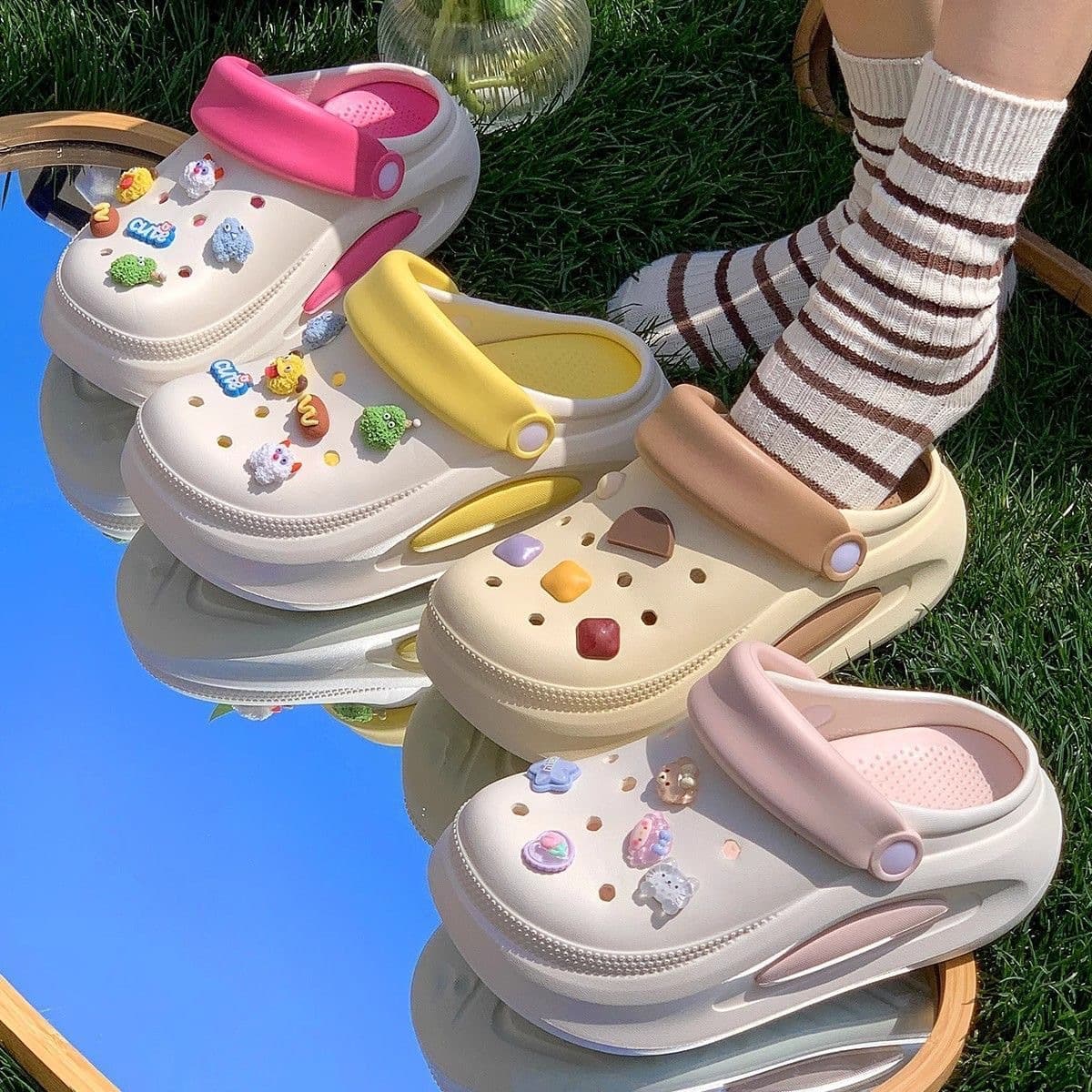 Wholesale Crocs Shoes Women's Summer Outerwear Baotou Cute Cartoon Sandals Men's Home Indoor Non-Slip Female Nurse