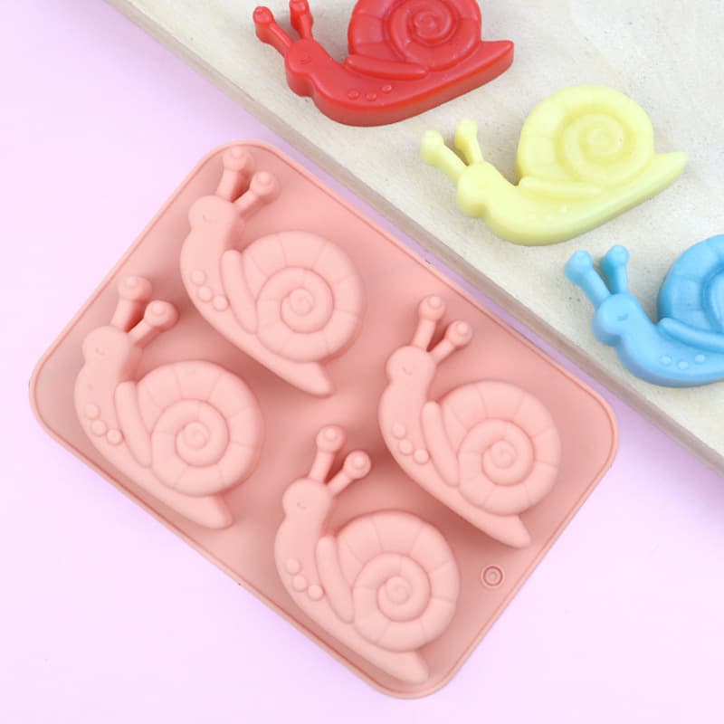 In-Stock 4-Piece Snail Cartoon Silicone Cake Mold Bread Baking Mold Cold Handmade Soap Tool