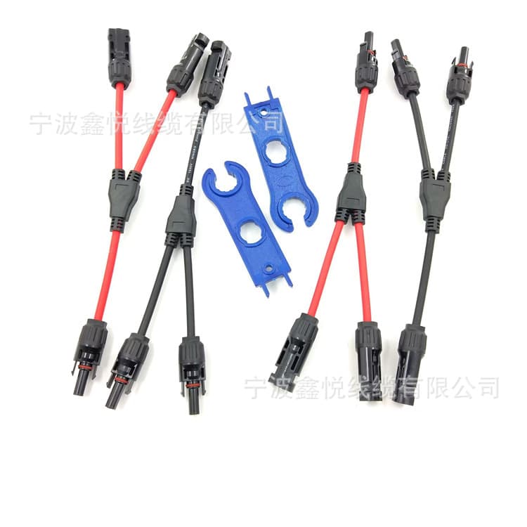 MC4 PV Connector Y-Type Splitter Solar Panel Waterproof Connector 1-to-2 Parallel Adapter Y2