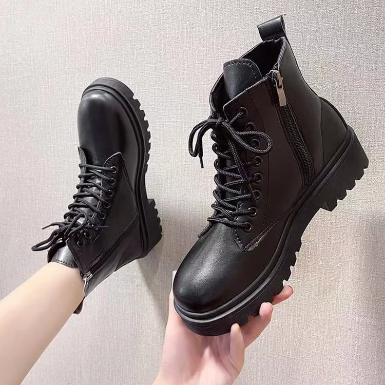 Martin Boots Women 2024 New Arrival European and American Style British Black Elevated Short Boots Wholesale Thick Sole