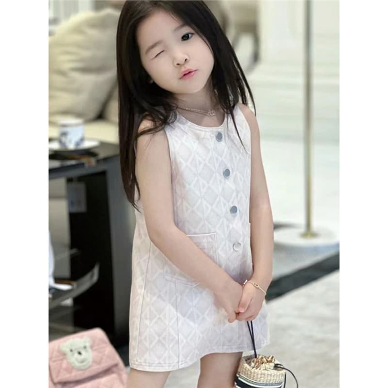 Korean style girls' 2025 summer new sweet Chanel-style white printed vest dress, high-end children's vest dress