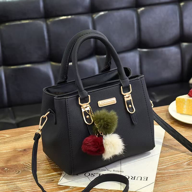 Bags for women 2025 European and American new fashion single shoulder small bag double layer large capacity hair ball hand Сумочка