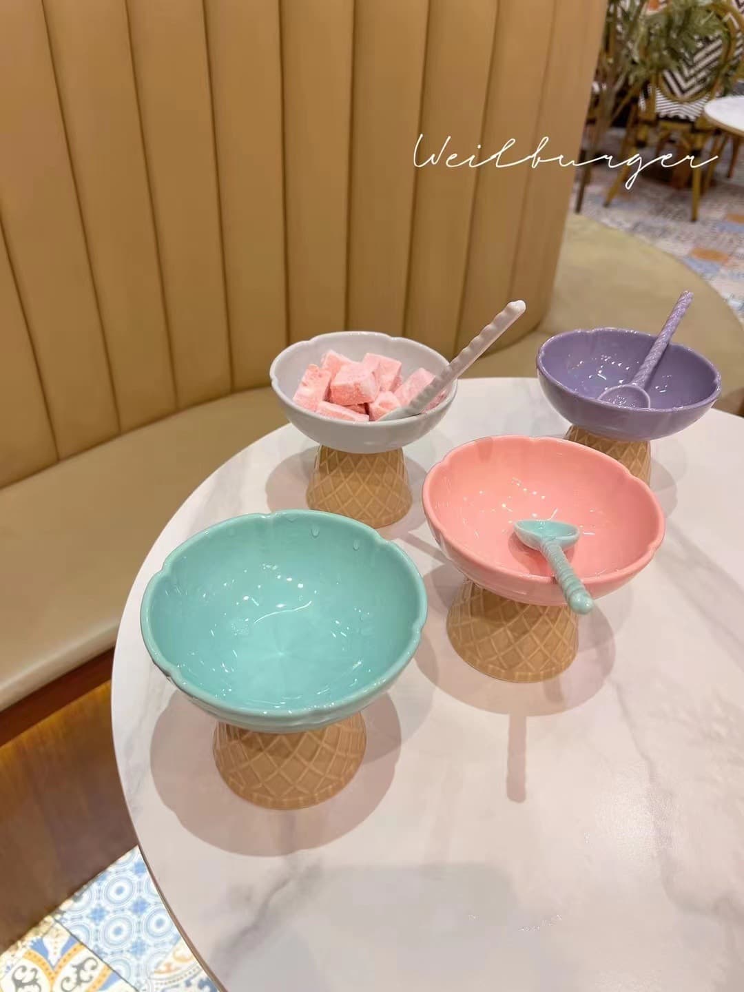 Super cute yogurt bowl, Instagram-worthy ice cream spoon, cream-colored ceramic bowl