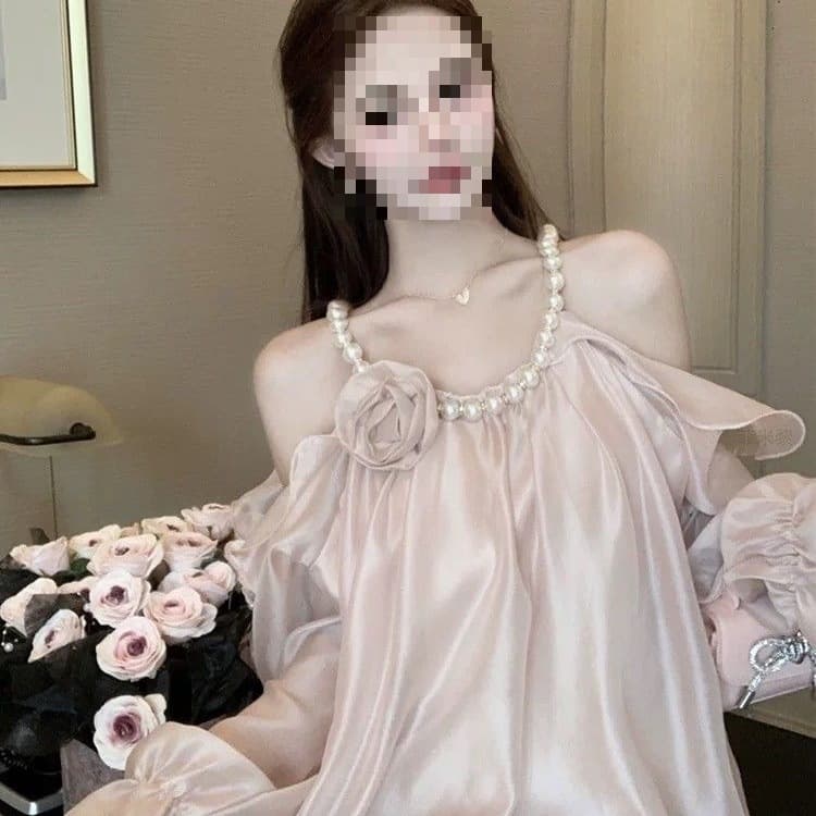 Three-dimensional flower pearl halter neck off-shoulder fairy pretty and super nice shirt 2025 French retro design shirt