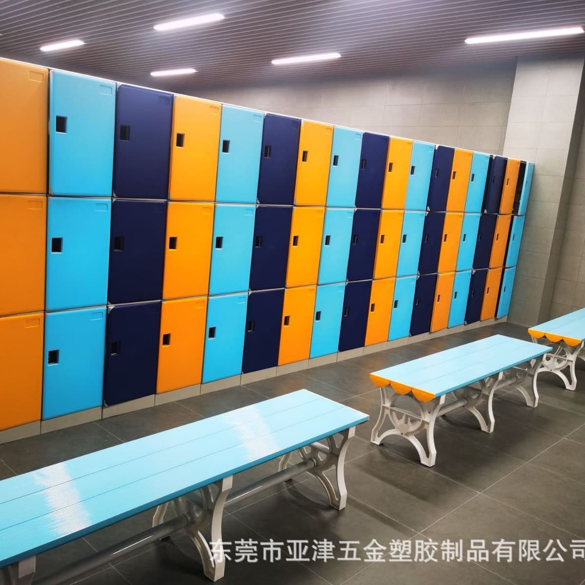 ABS plastic lockers, long benches, bathroom shoe changing stools, gymnasium, basketball court, fitness center lockers