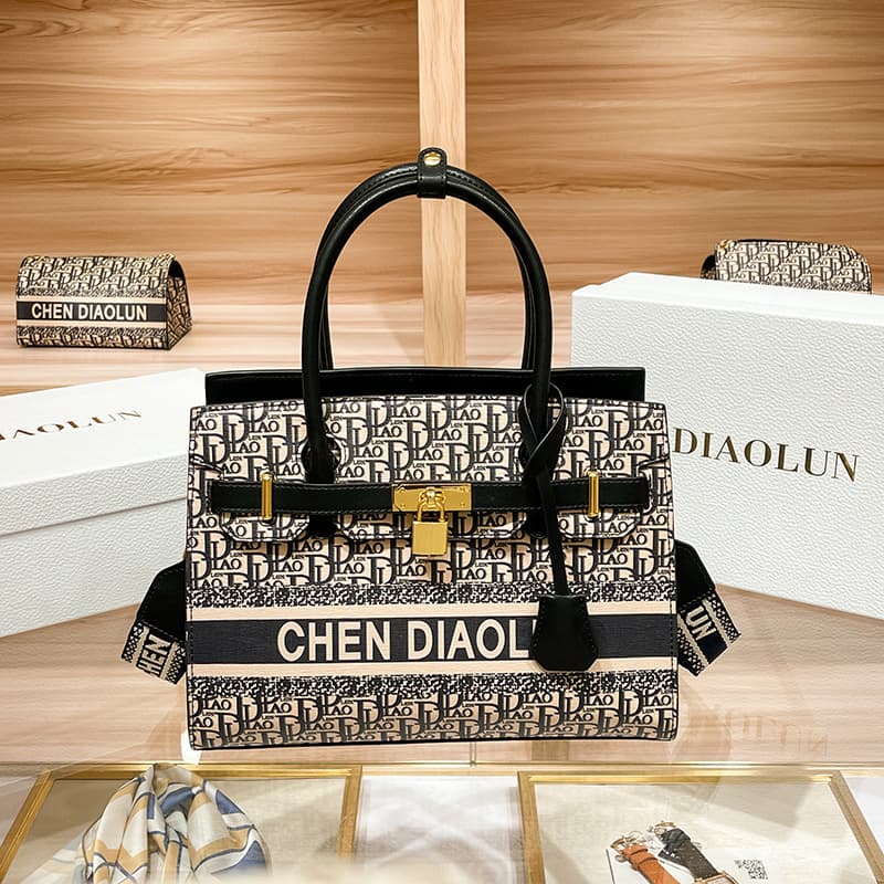 2023 New Tote Bag Zipper Version Platinum Bag Shoulder Crossbody Handbag Women's Fashion Print Large Bag