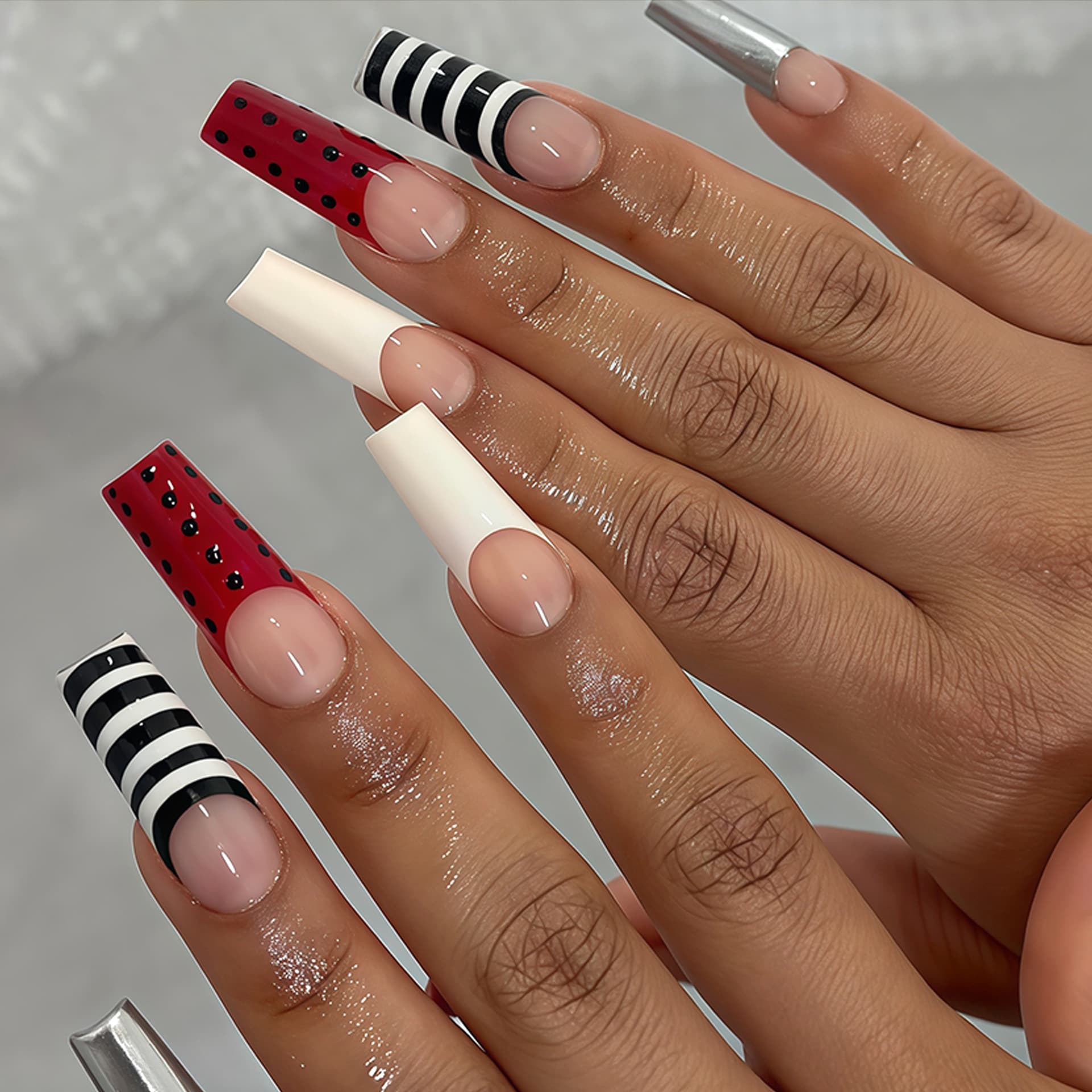 New Cross-Border Wearable Nails Black and White French Black Polka Dot Stripes White Flowers Y2K Style Nail Tips