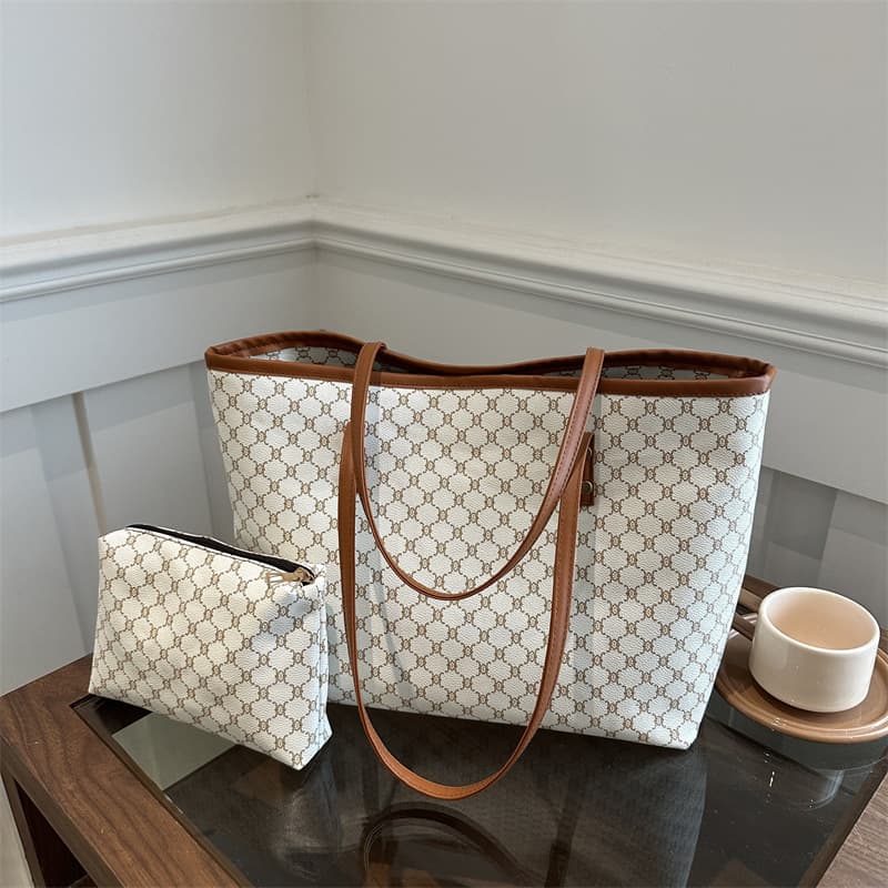 Autumn 2024 High-End Designer Versatile Handbag Women's Work Commuter Large Capacity Casual Tote Bag