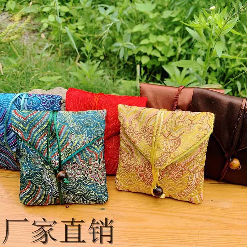 Square brocade pouch, small cloth bag, high-end bracelet storage, water ripple pattern, vintage button jewelry bag